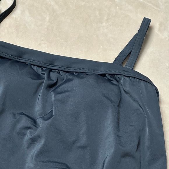 Jantzen Blousen Black One Piece Modest Swimsuit Adjustable Straps Size 8 - Picture 5 of 9